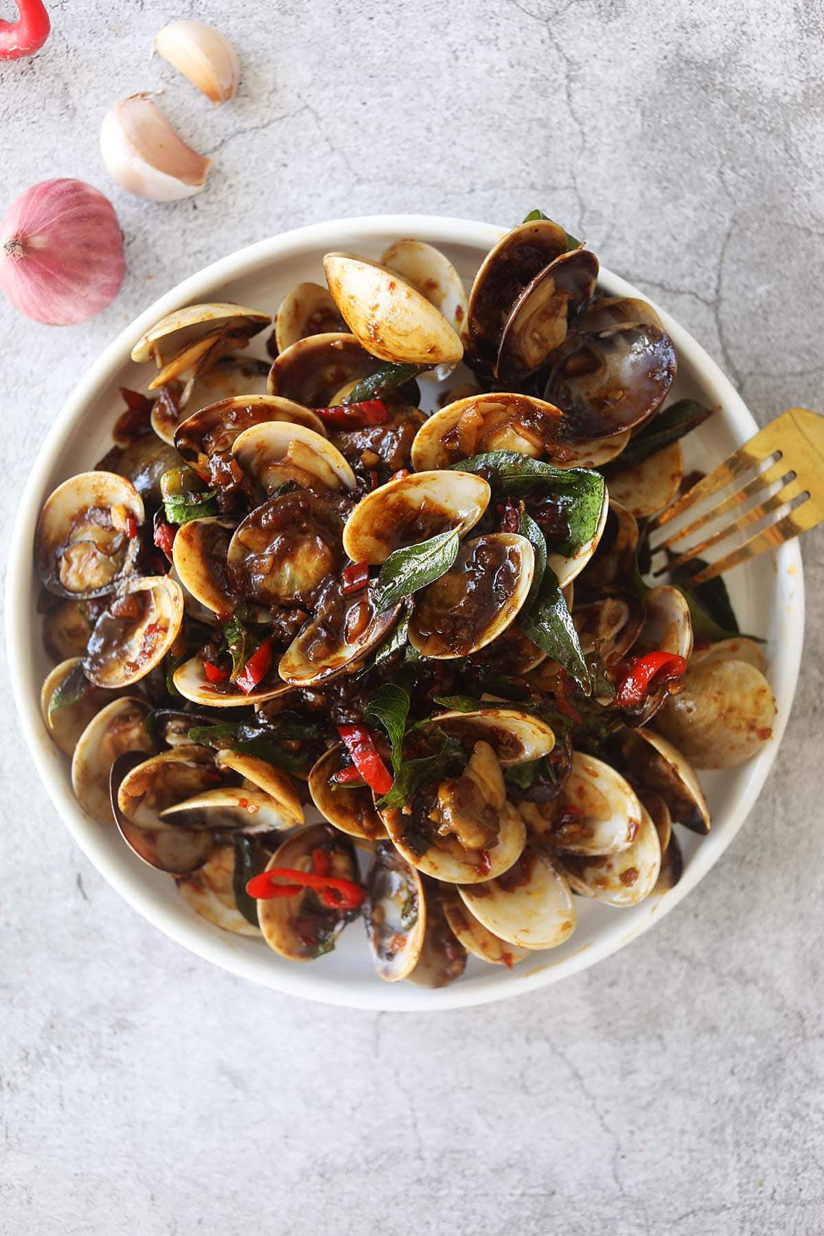 Kam Heong Clams